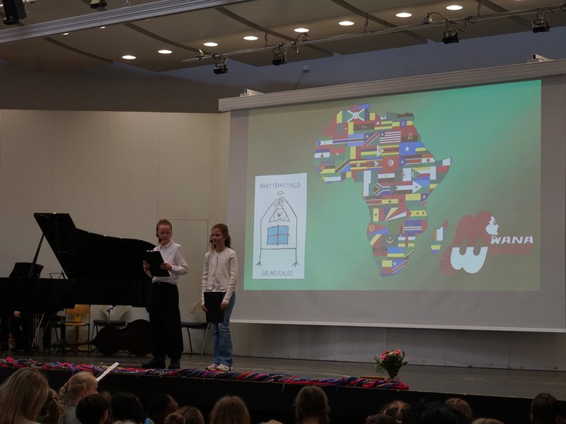 Titelbild für Beitrag: Schüler musizieren für Schüler