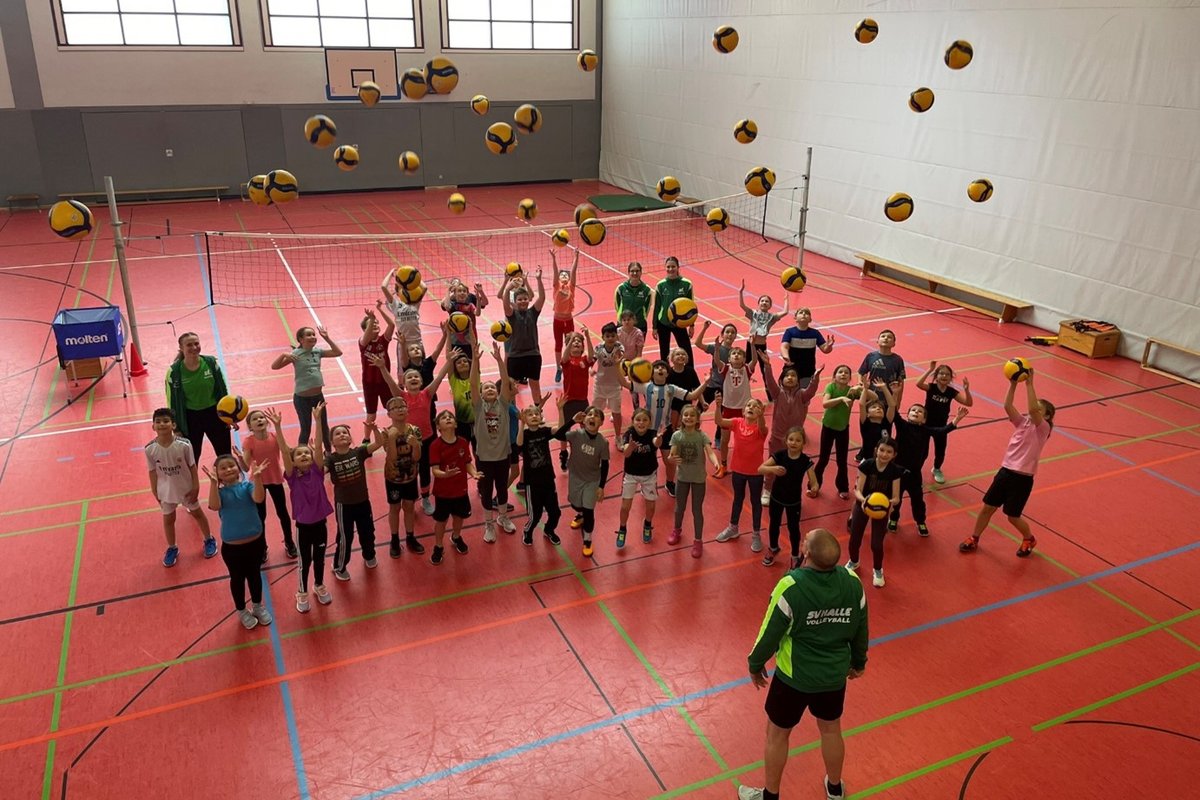Titelbild für Beitrag: Besuch vom SV Halle - Sektion Volleyball