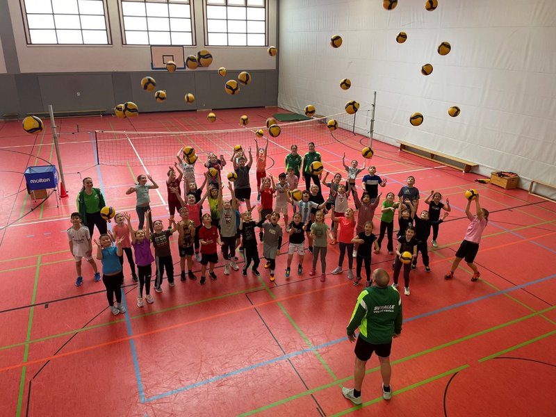 Titelbild für Beitrag: Besuch vom SV Halle - Sektion Volleyball